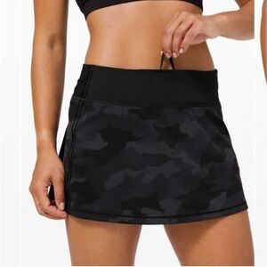 BLACK CAMO LULULEMON PACE RIVAL SKIRT SIZE 0